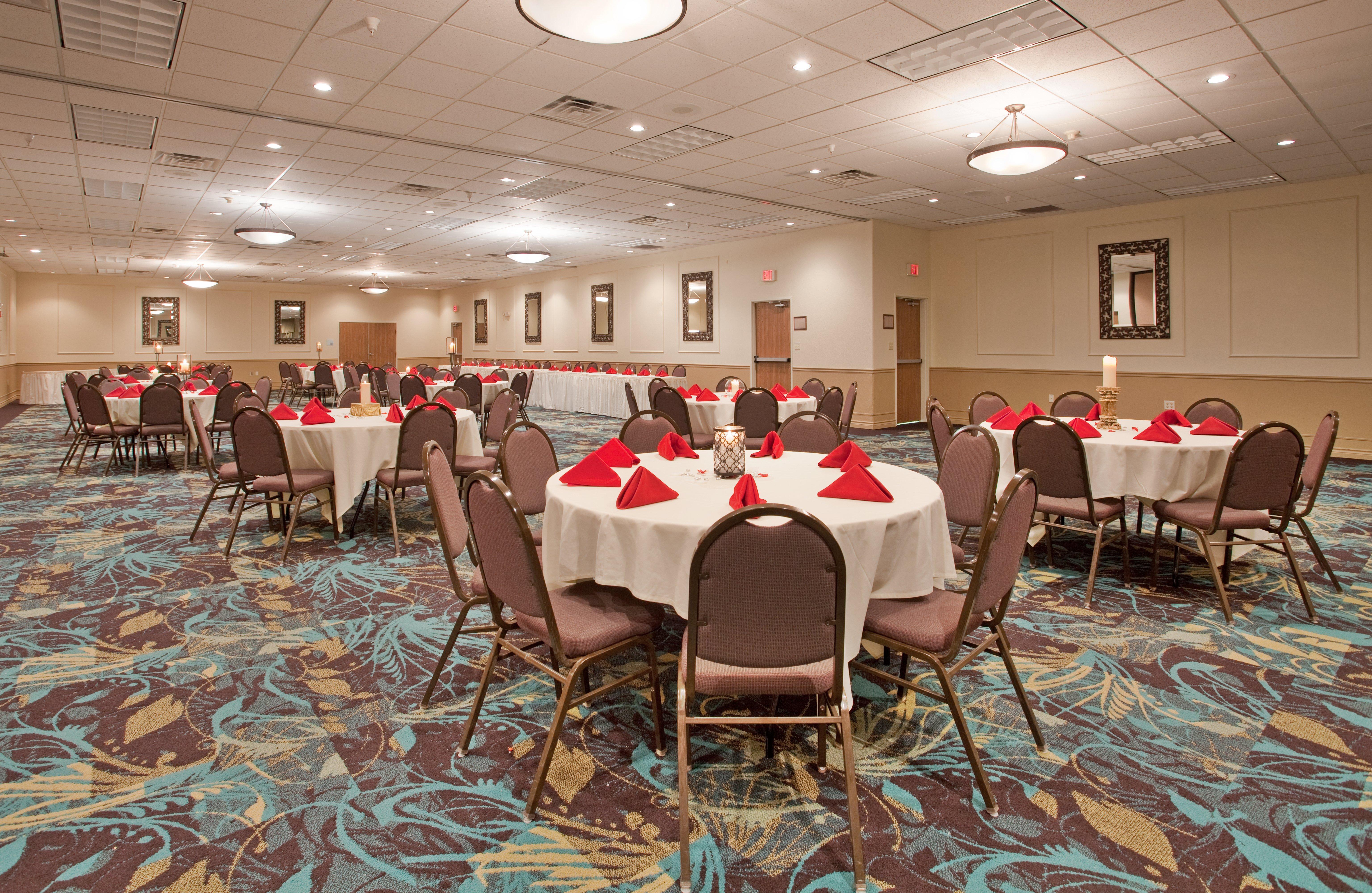 Holiday Inn Express Hotel & Suites Beatrice By Ihg Exteriör bild