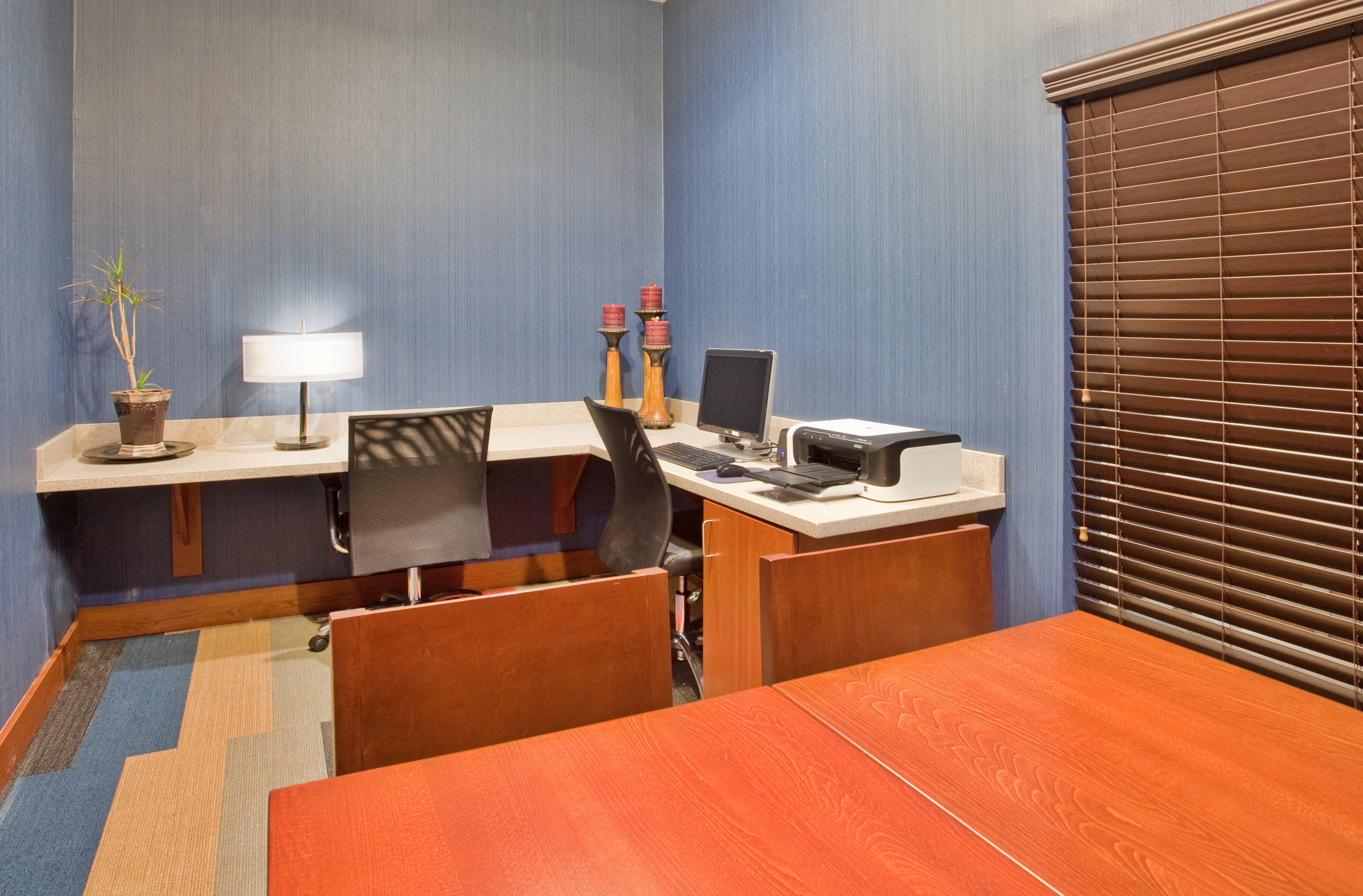 Holiday Inn Express Hotel & Suites Beatrice By Ihg Exteriör bild