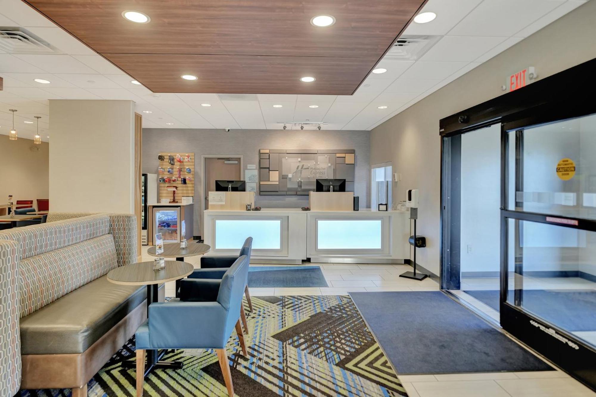 Holiday Inn Express Hotel & Suites Beatrice By Ihg Exteriör bild