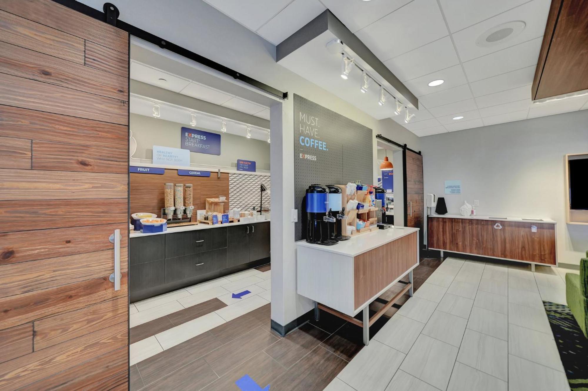 Holiday Inn Express Hotel & Suites Beatrice By Ihg Exteriör bild
